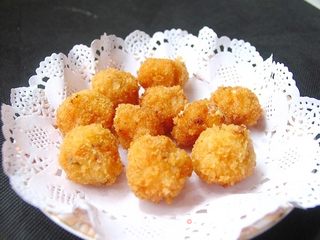 美食让我快乐地成长——芝心虾球的做法步骤:10