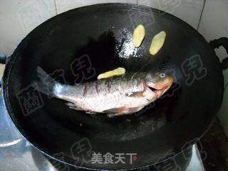 家常如意豆瓣鲫鱼的做法步骤:5