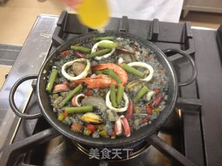 西班牙海鲜饭 paella的做法步骤：20