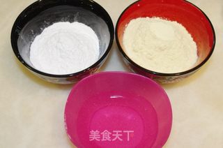 花朵窝窝头的做法步骤：1