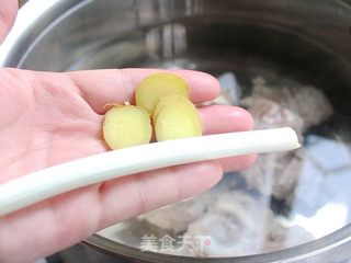 改变源自热爱——玉米山药大骨汤的做法步骤:3