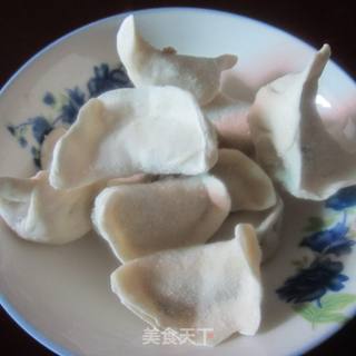 高汤煮饺的做法步骤：1