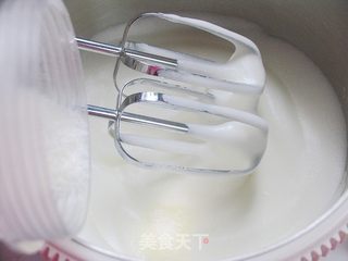 烘焙【改变】一份心情——苹果双色戚风的做法步骤:6