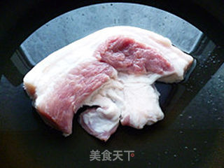 芹香回锅肉的做法步骤:2