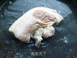 芹香回锅肉的做法步骤:3
