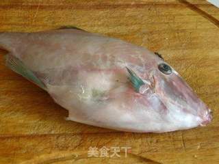 红烧扒皮鱼的做法步骤:2