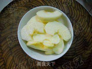 苹果炖生鱼的做法步骤:3