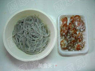 腊味菜花粉丝煲的做法步骤:4