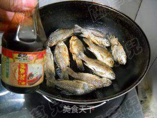 韩式辣白菜炖鲫鱼的做法步骤:6