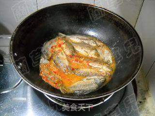 韩式辣白菜炖鲫鱼的做法步骤:8