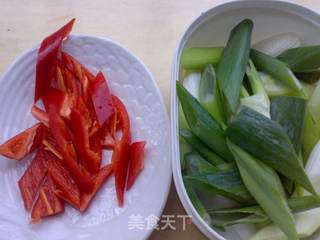 京葱爆牛肉的做法步骤:2