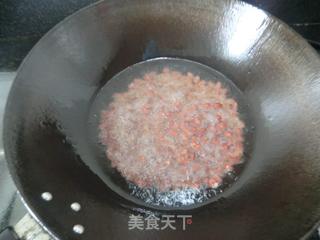 油氽花生米的做法步骤：2
