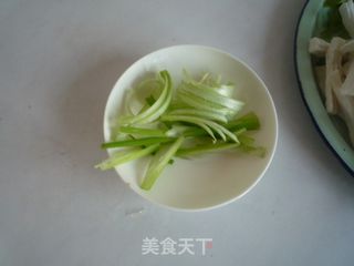 三丝杏鲍菇的做法步骤：3