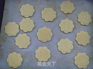 小菊花饼干的做法步骤:8