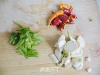家常不简单-----酸辣土豆丝的做法步骤:4