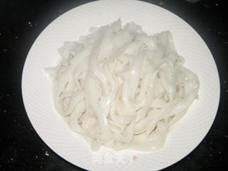 干炒牛河的做法步骤:2