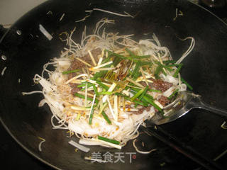 干炒牛河的做法步骤:10