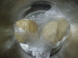 莲蓉蛋黄苏式月饼的做法步骤：6