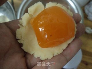 莲蓉蛋黄苏式月饼的做法步骤：9