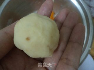 莲蓉蛋黄苏式月饼的做法步骤：12