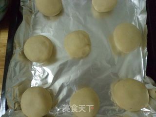 莲蓉蛋黄苏式月饼的做法步骤：17