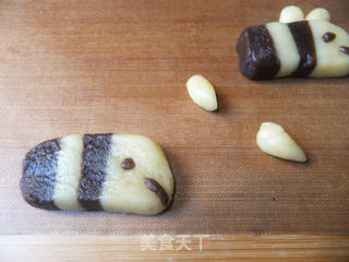 小蜜蜂花朵饼干的做法步骤:10