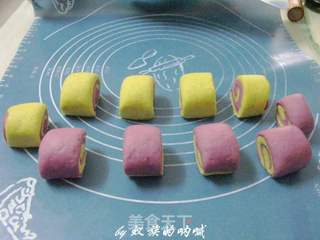 南瓜紫薯双色馒头的做法步骤:8