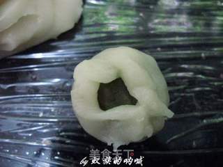 抹茶蜜豆冰皮月饼的做法步骤:10