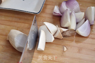 牛腩番茄汤的做法步骤：2