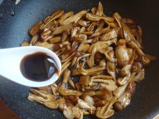 蚝油鸡腿菇的做法步骤：5