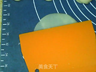 芒果椰蓉冰皮月饼的做法步骤:16