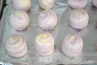 紫薯酥皮蛋黄月饼的做法步骤:16