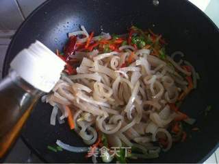 酸辣猪肉皮的做法步骤：7