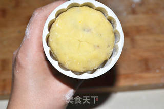 自制五仁月饼的做法步骤:14
