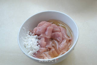 酸辣白肉片的做法步骤:3