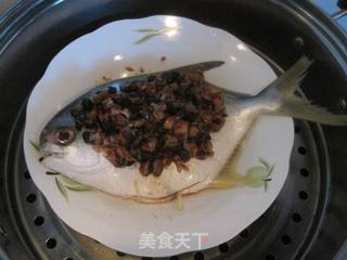 豆豉蒸鲳鱼的做法步骤:8