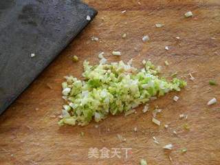 冬瓜猪肉水饺的做法步骤：2