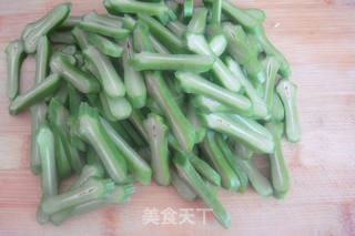 素炒刀豆的做法步骤:2