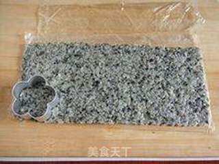 给剩米饭一个华丽的展示舞台----海苔烤米饼的做法步骤:7
