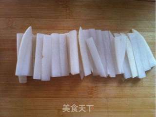 酸甜爽口的腌萝卜条的做法步骤:2