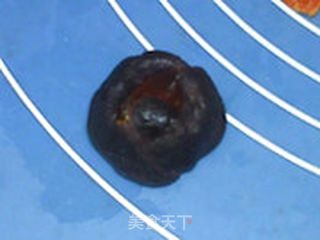 豆沙蛋黄月饼的做法步骤:12