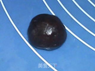 豆沙蛋黄月饼的做法步骤:13