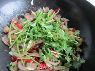 爆炒牛头肉——新疆味道的做法步骤:10