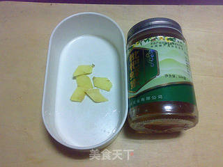 果仁姜蜜的做法步骤:2