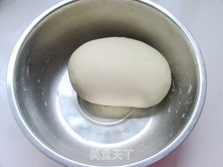 美食带来新享受——萝卜鲜肉花环水饺的做法步骤:3