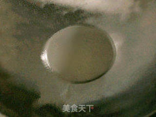 韭菜鸡蛋虾皮水饺的做法步骤:3