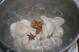 蒜泥肘子的做法步骤:4
