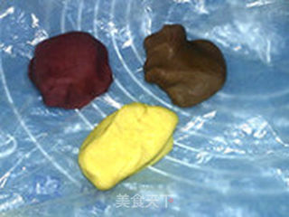 紫薯桃山月饼的做法步骤:10