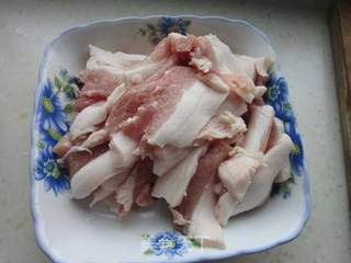 青萝卜干焖五花肉的做法步骤:2
