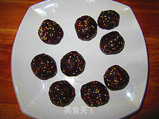 玫瑰豆沙月饼的做法步骤:23